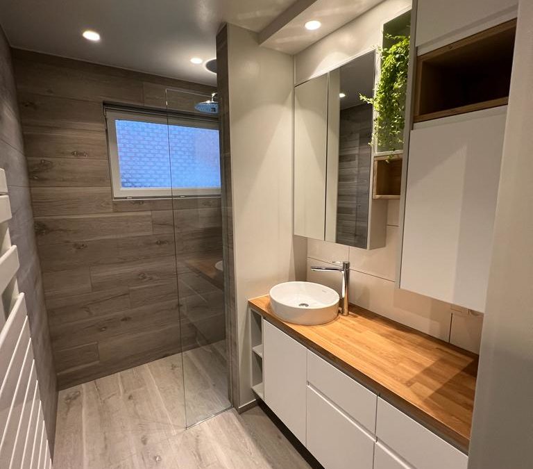 GHLIN | salle de douche
