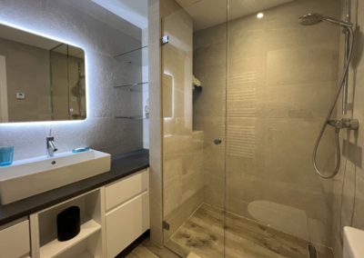 SAINTE-MAXIME | salle de douche